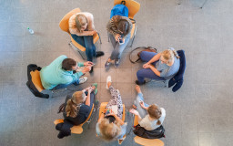 Symbol: Seminar group (Photo: Steffen Walther and Jan Bernert)