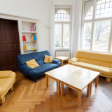 Lounge »Lissabon« in der »Gelben Villa«. 20m² für 9 Personen