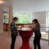 Gruppenarbeit in den Räumen des Leonardo Hotels 
