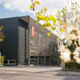 Mensa & Rezeption, Untergeschoss mit 50m², Erdgeschoss 63m²
