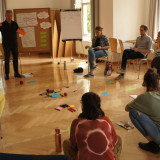 Christian-Friedrich Lohe spricht vor der Seminargruppe 