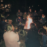 musikalisches Beisammensein am Abend beim Lagerfeuer mit Drumming-Sessions von Modostko Mokli