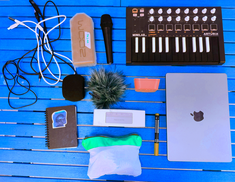 Sound workshop: music, collage, radio (Photo: Denise Lee) 